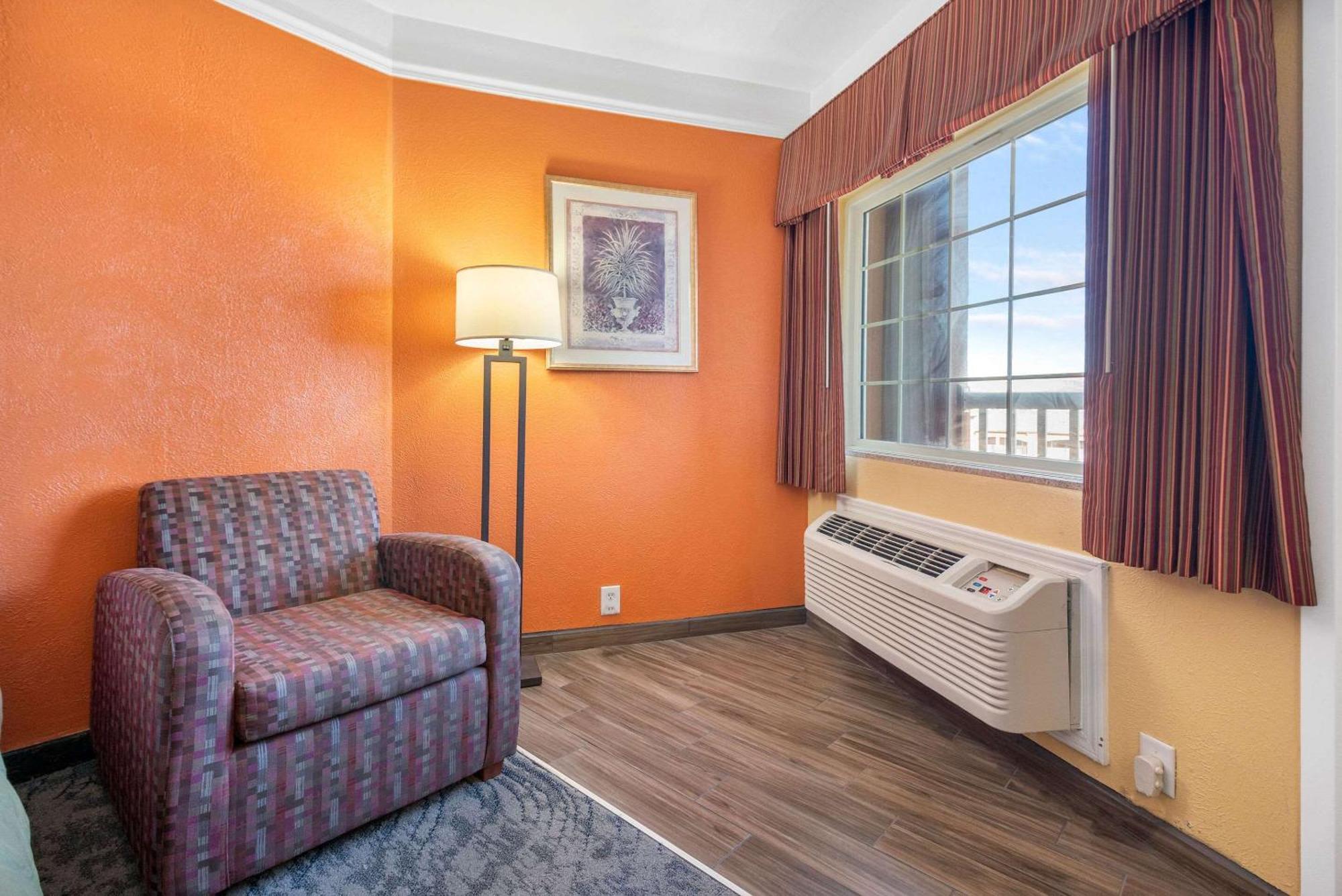 Quality Inn & Suites Galveston - Beachfront Exteriér fotografie